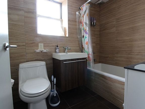 4th image of 392 Saint Marks Ave APT 5c