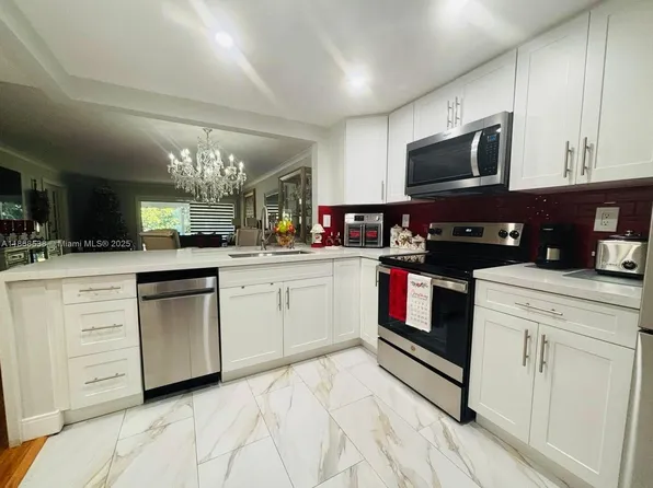 3501 Inverrary Dr APT 201, Lauderhill, FL 33319