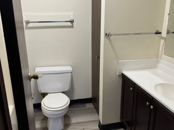 2775 Brighton Cir NW