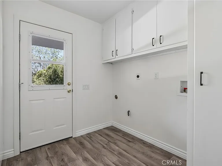 1184 Lyndhurst Dr — Photo 17