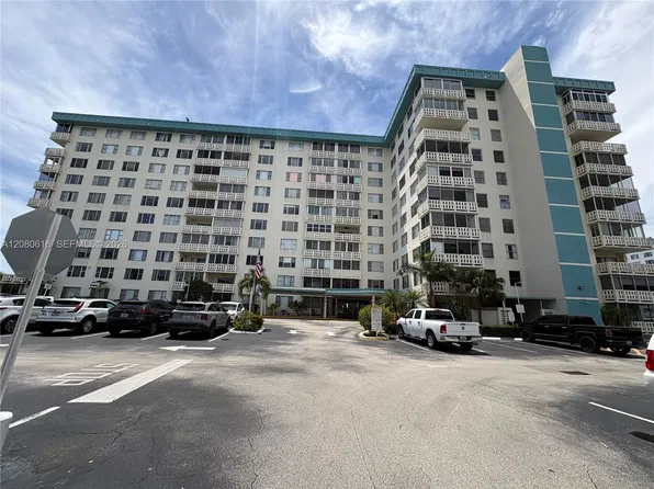 4330 Hillcrest Dr APT 816, Hollywood, FL 33021