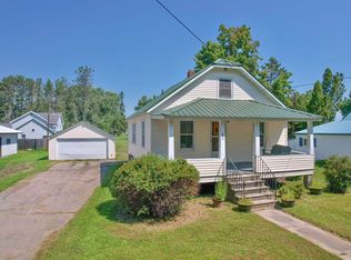 512 Thompson St, Peshtigo, WI 54157
