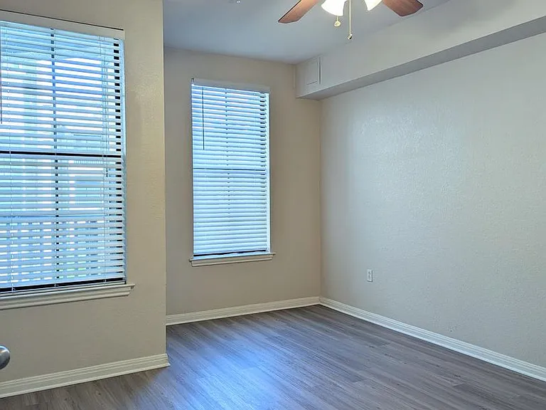 911 N Orange Ave #430 — Photo 8