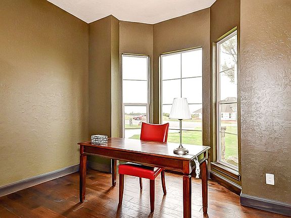 3rd image of 3981 SE 55th Pl