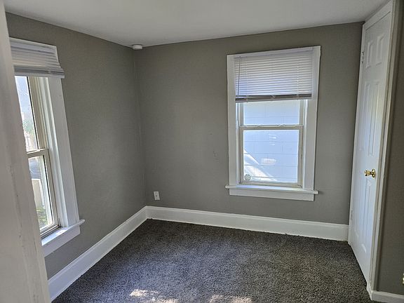 3rd image of 1007 McClelland Ave #1