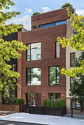 1005 Lorimer Street in Greenpoint