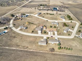 1661 365th Ave, Estherville, IA 51334