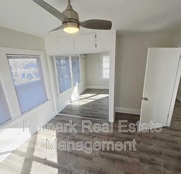 433 W Garfield Ave — Photo 19