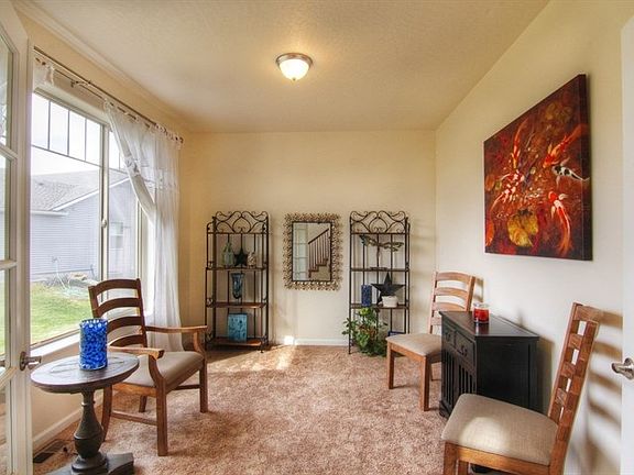 3rd image of 1029 S Whistler Ct