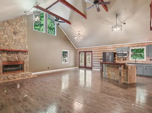 1105 Blackburn Dr, Kingston Springs, TN 37082