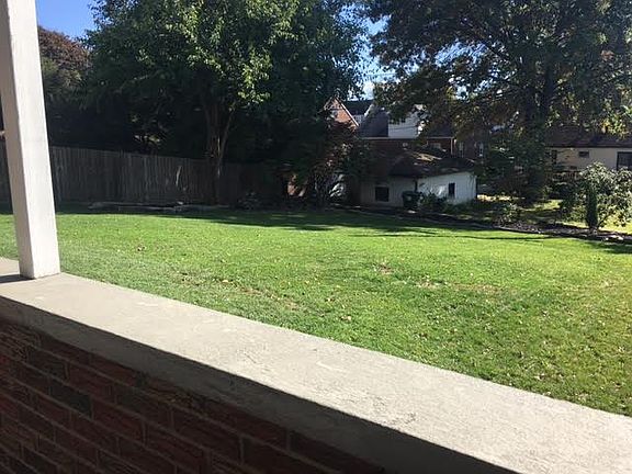 4th image of 211 Evans Dr