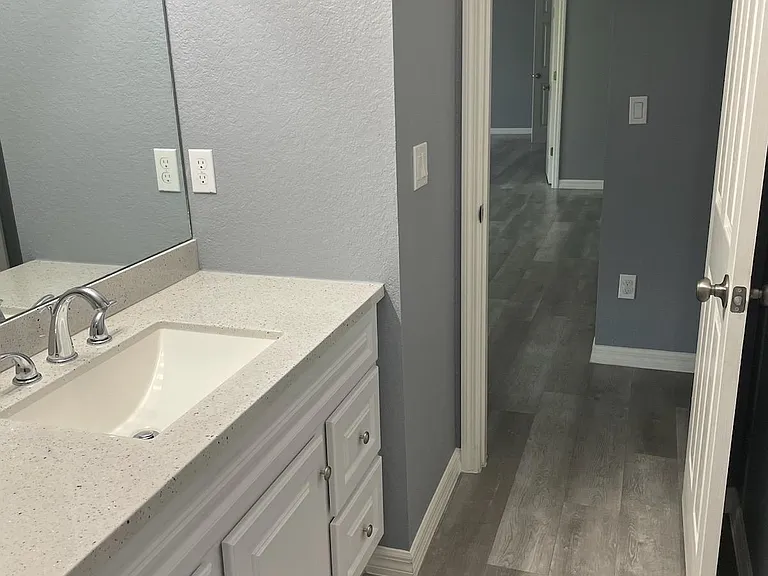 219 Locust Ln — Photo 14