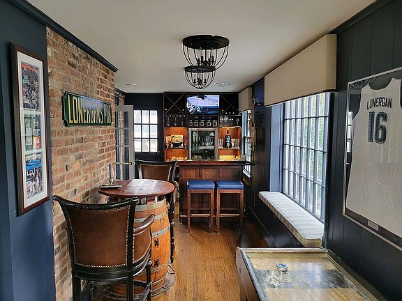 Bar Room