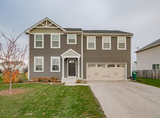 3195 Longview Dr, Yorkville, IL 60560