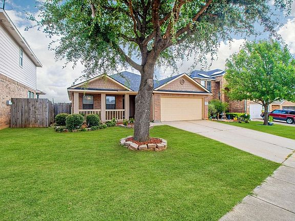 3rd image of 8141 Plateau Dr