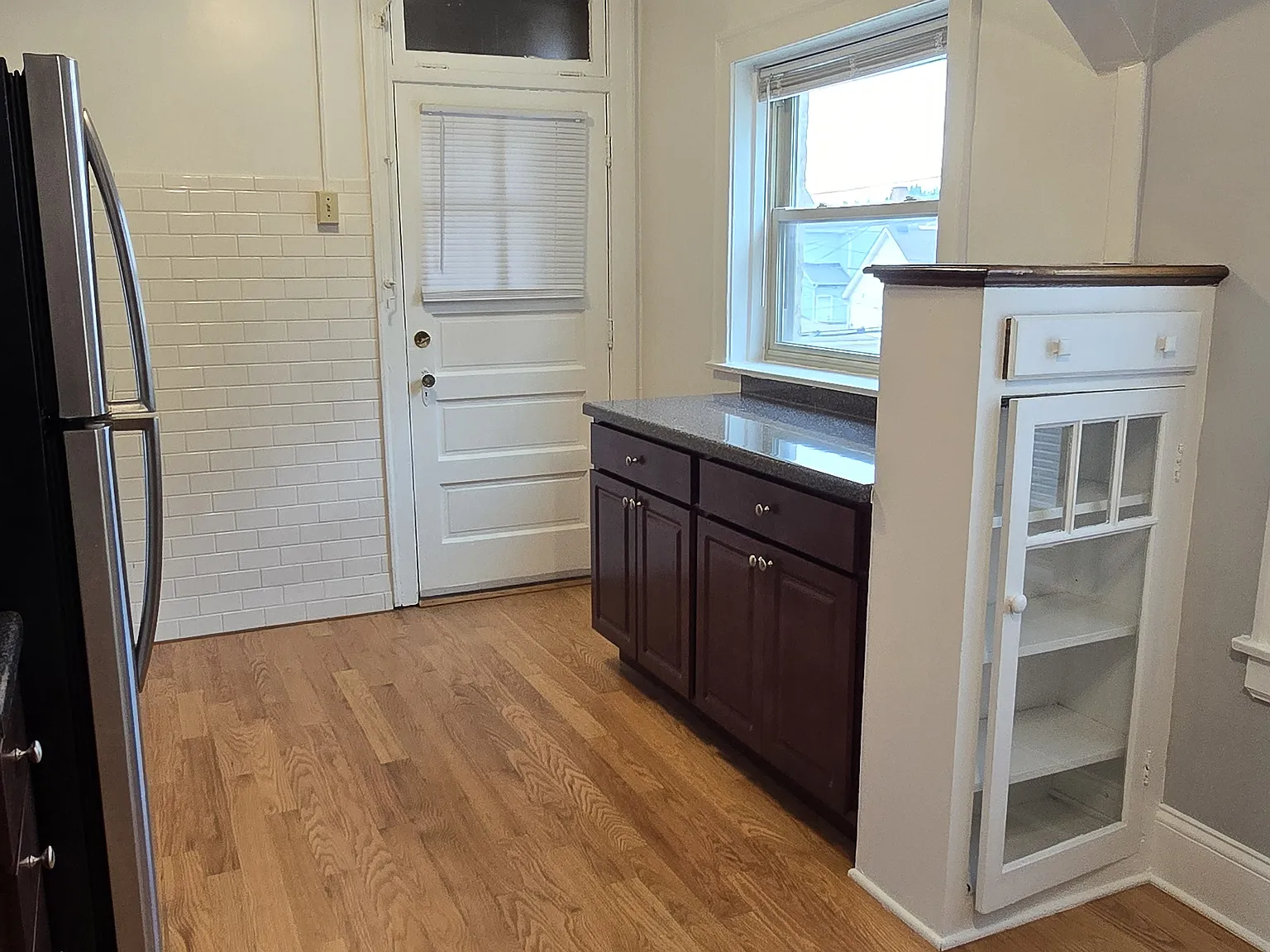 446 Des Plaines Ave — Photo 3