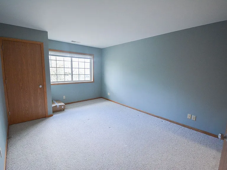 1915 Deerhaven Ln NE #6 — Photo 7