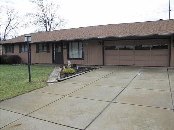 2nd image of 70 Robinhood Dr