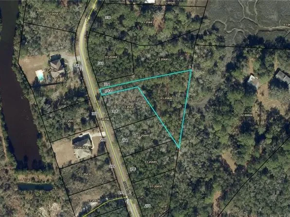 312 Stutts Rd, Brunswick, GA 31523