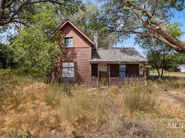 555 14th St, Vale, OR 97918