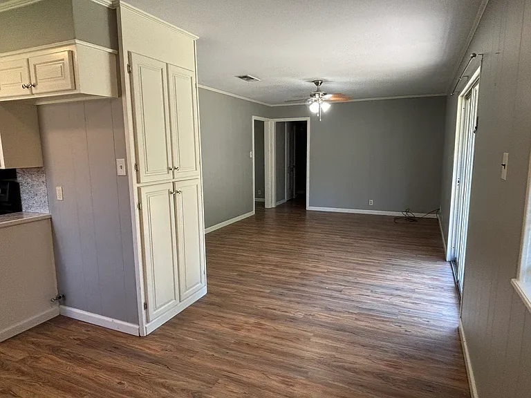 4109 Lotus St — Photo 1