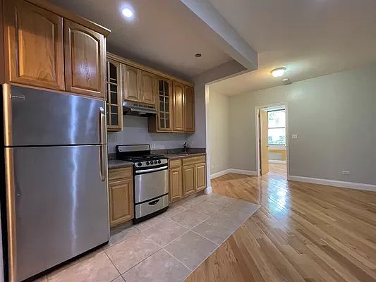 1st image of 343 E 115th St APT 3B