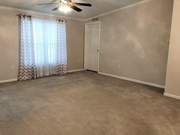 5th image of 8580 Breeze Hill Dr