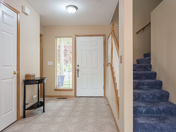 2nd image of 6204 SE Jess Ct