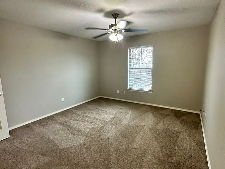 2900 SW Amberwood Ave #2 — Photo 17