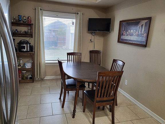 4th image of 3205 Legacy Ln #78550