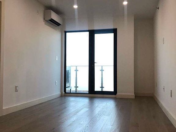 5th image of 62-08 Woodhaven Blvd #5L