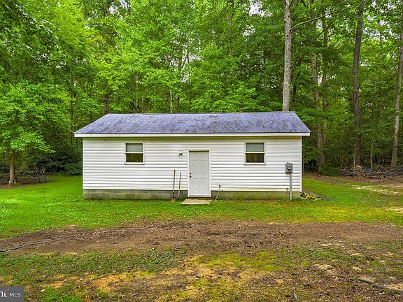 3rd image of 20410 Chingville Rd