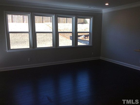 4th image of 229 Congaree Dr