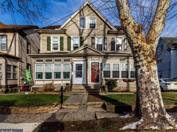 233 Delsea Dr, Westville, NJ 08093