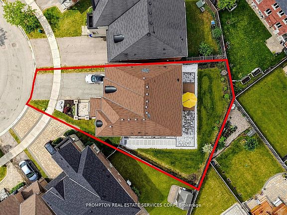 3rd image of 29 Beebe Cres