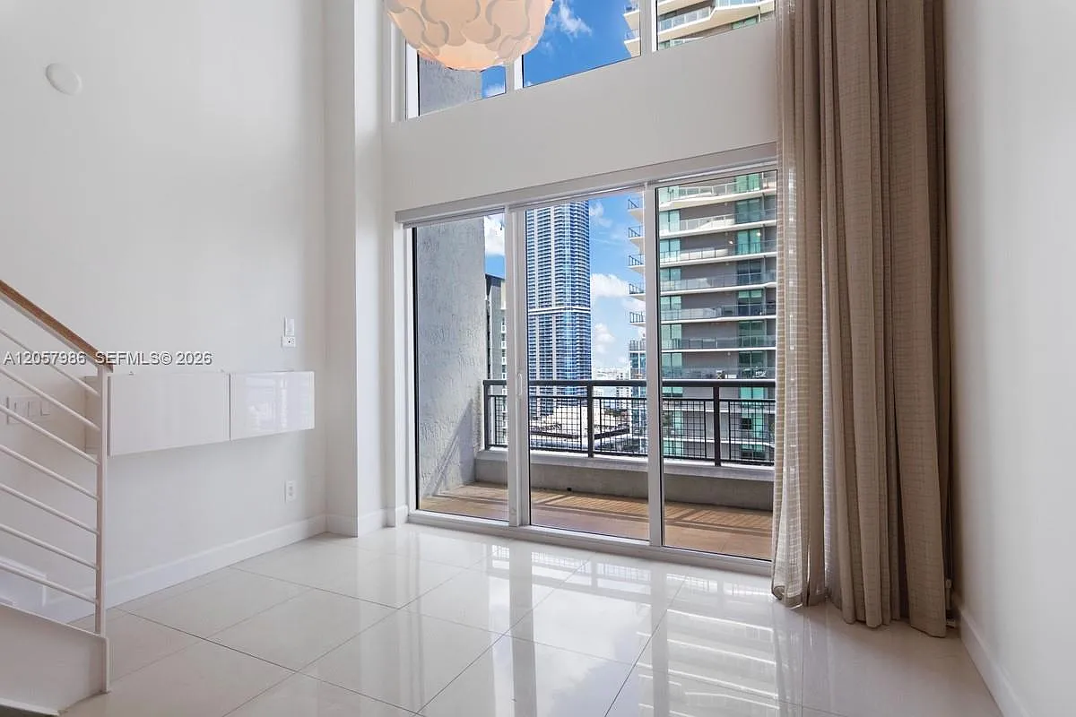 Infinity At Brickell Cond — Photo 2