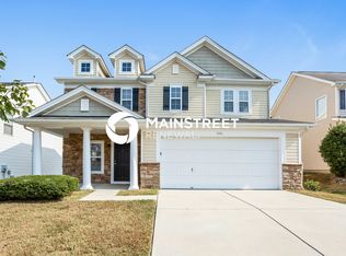 4046 Houldsworth Dr, Charlotte, NC 28213