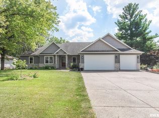 6324 Northwest Blvd, Davenport, IA 52806 | MLS #QC4247594 | Zillow