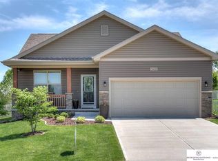 15807 Jardine Cir, Bennington, NE 68007
