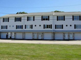 88 Sunflower Cir, North Providence, RI 02911