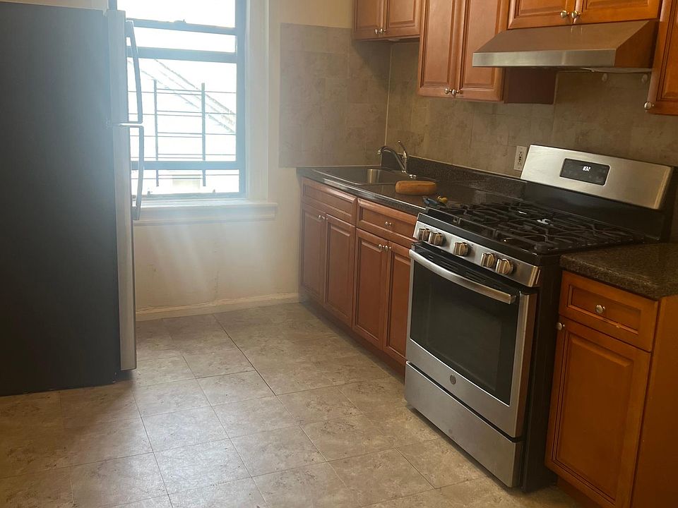2nd image of 73 Cornell Ave #2