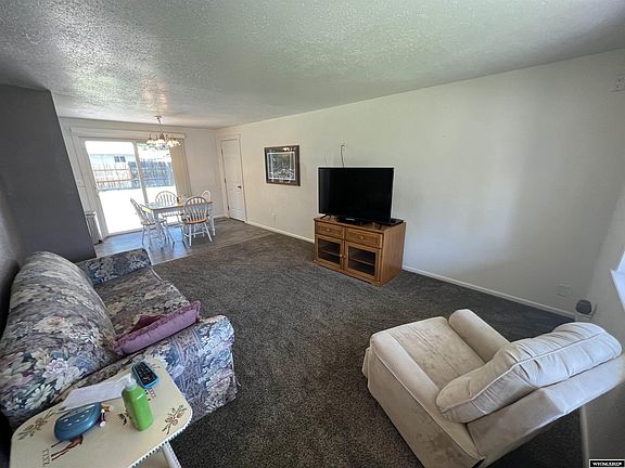 2nd image of 514 Peak Dr