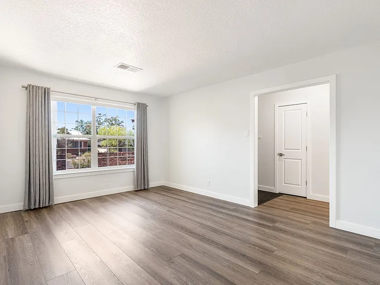 12013 Kashmir St NE — Photo 19