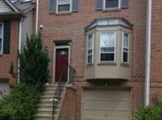9392 Peter Roy Ct, Burke, VA 22015