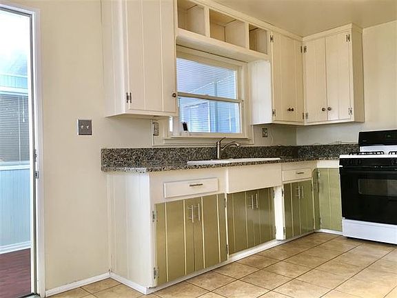 5th image of 3573 Myrtle Ave