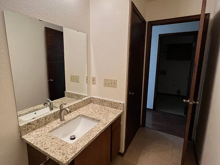 316 Falcon Ct — Photo 17