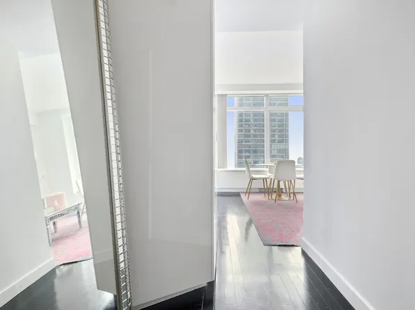 123 Washington Street 41H image 3 of 4