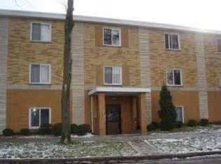 5039 W 52nd St APT 1C, Chicago, IL 60638