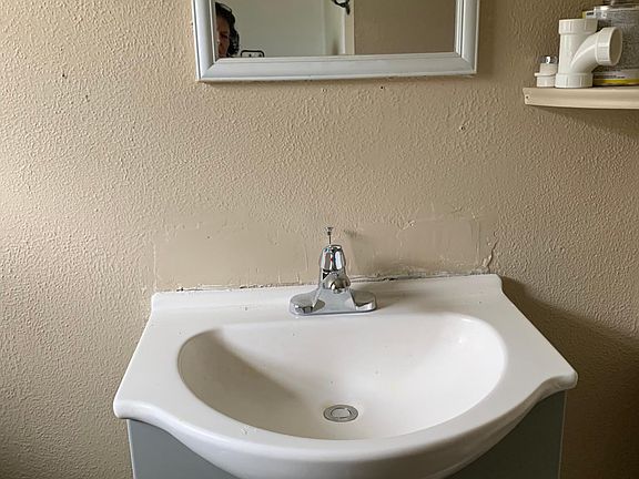 5th image of 3693 Niles Dr