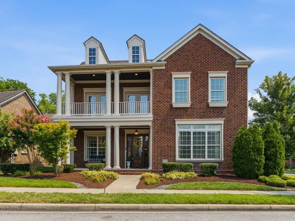 1655 Noah Ln, Gallatin, TN 37066